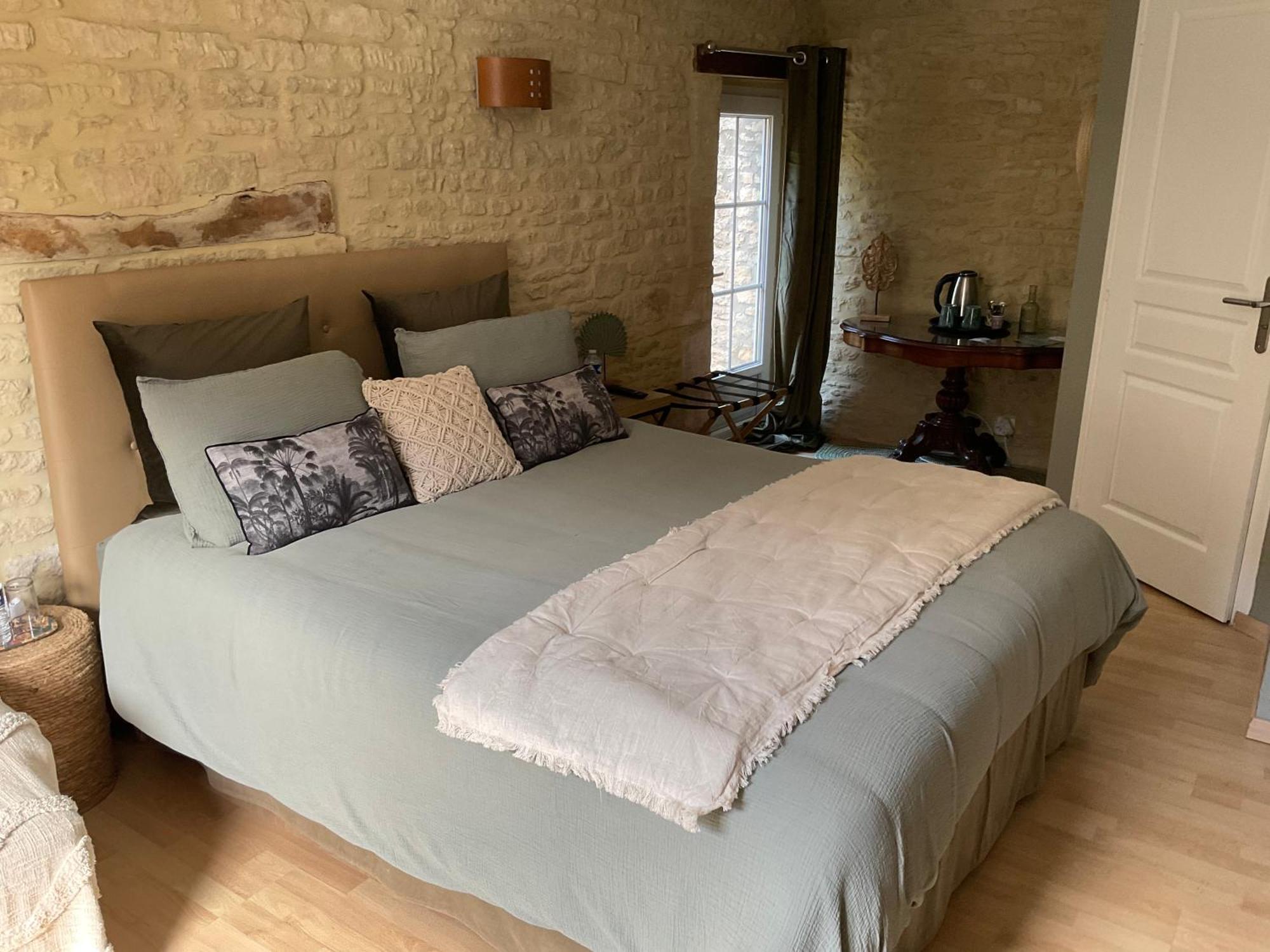 Chambres D'Hotes De L'Ancienne Auberge 타옹 외부 사진