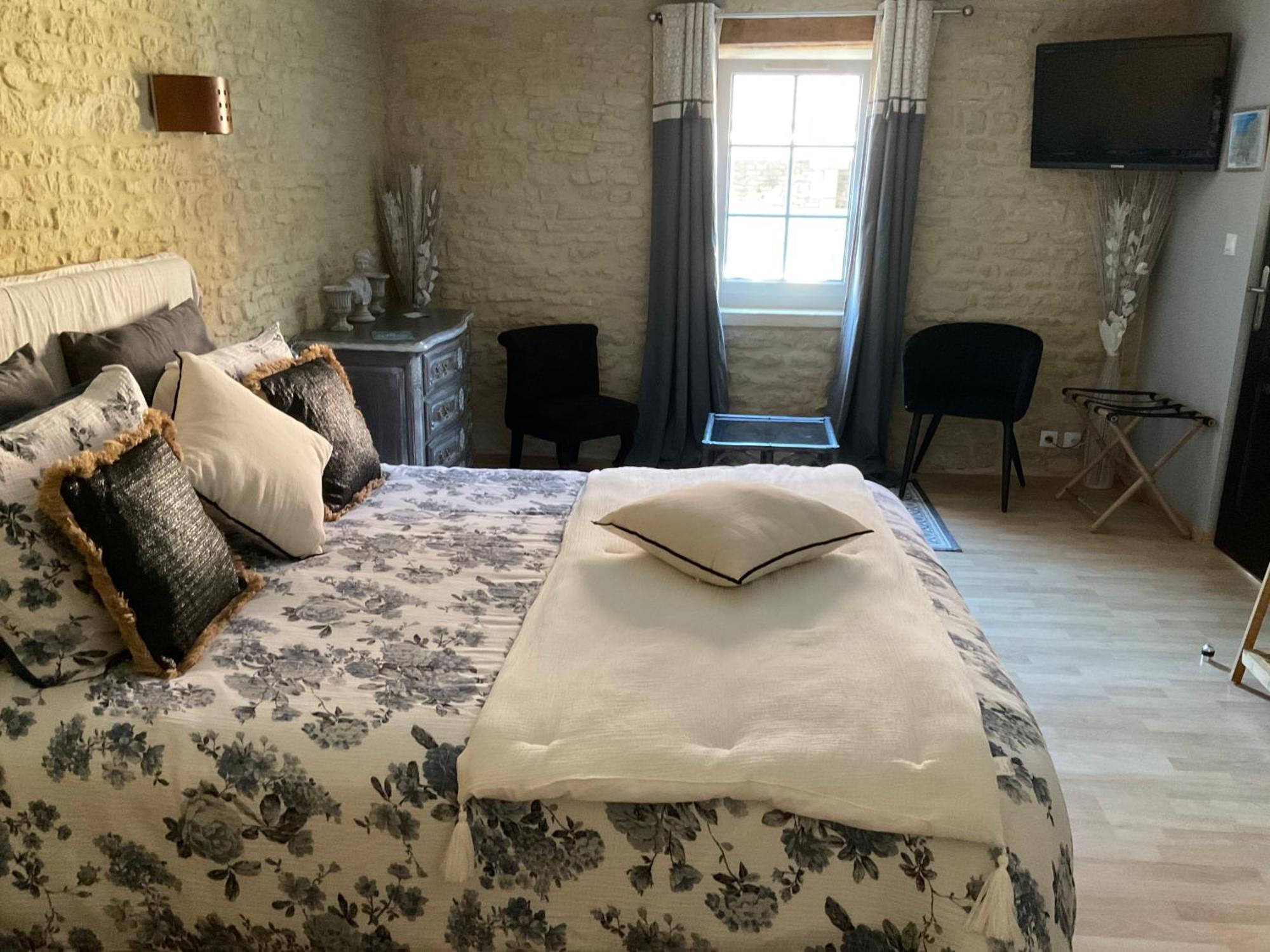 Chambres D'Hotes De L'Ancienne Auberge 타옹 외부 사진